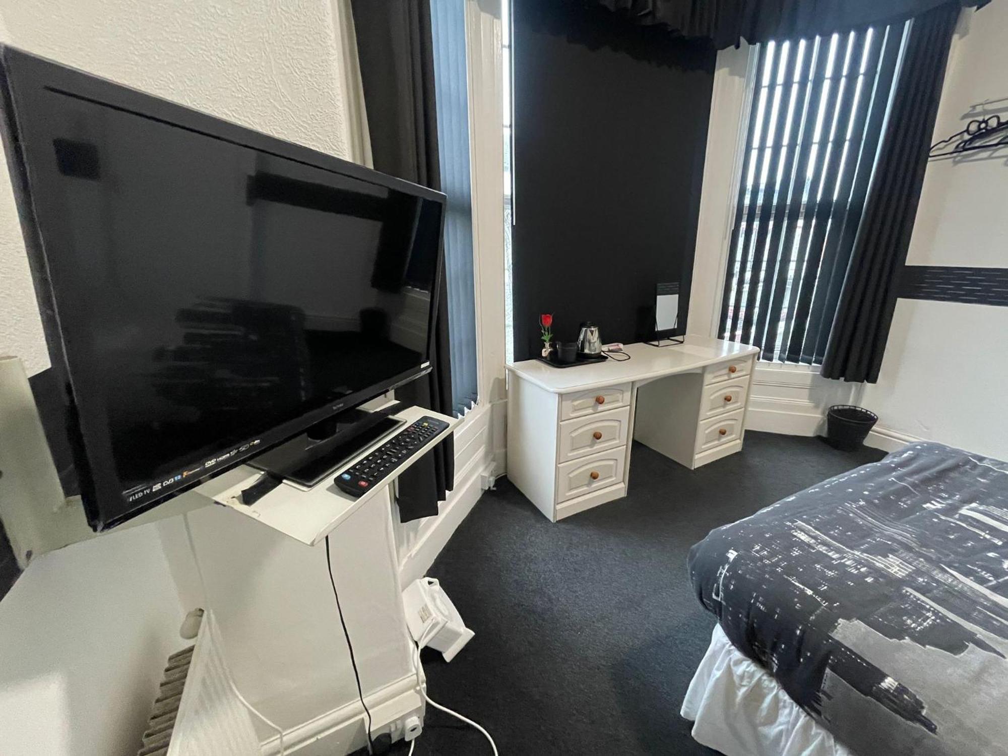 Manhattan Hotel, Blackpool